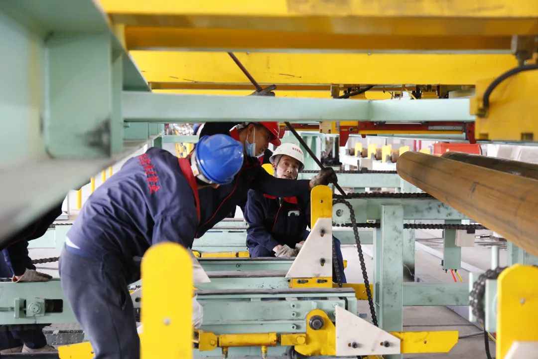 新疆热浸涂塑钢管 十二师首家钢管基地正式投产