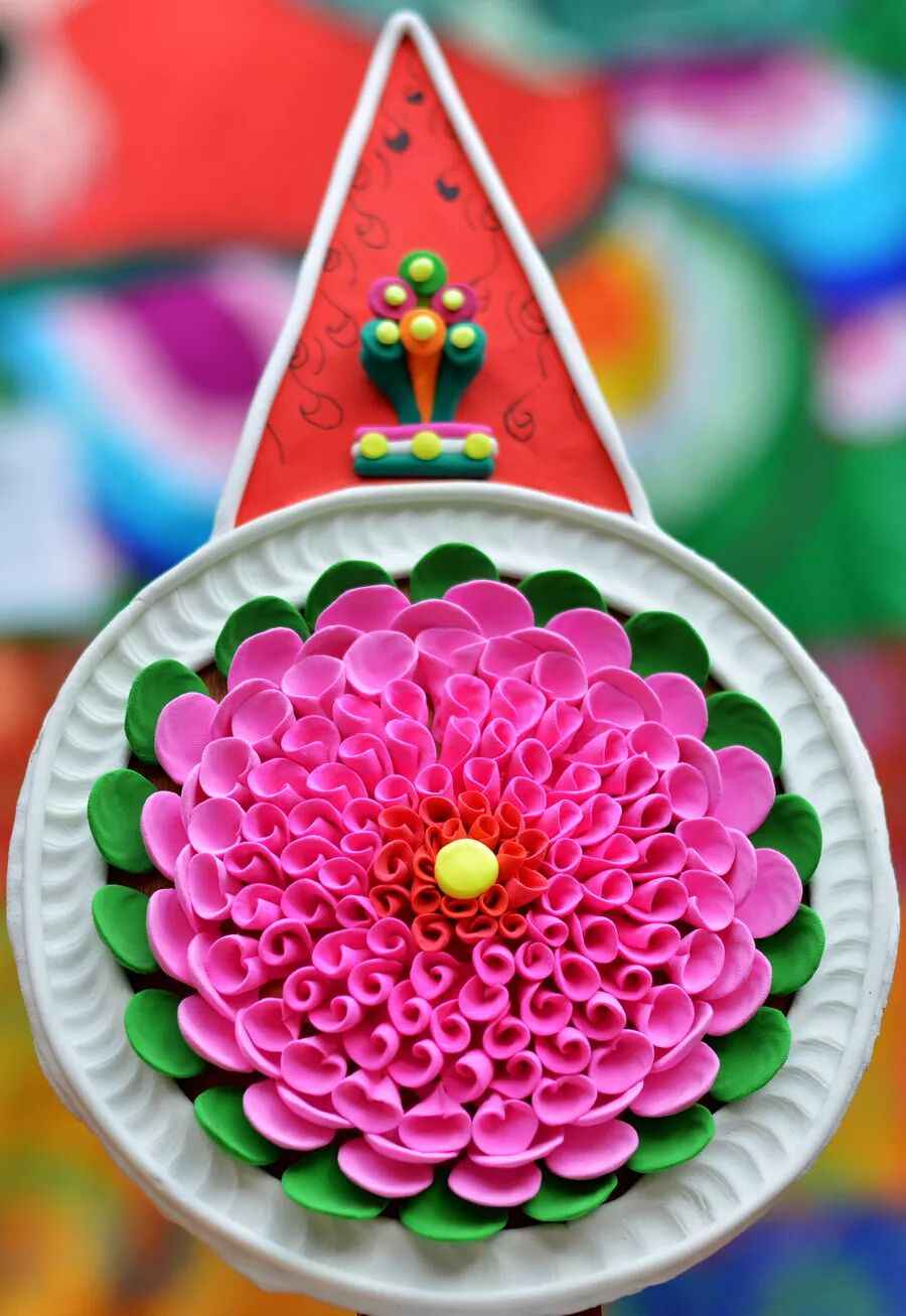 西藏热浸涂塑钢管定做与仁布酥油花艺术探秘