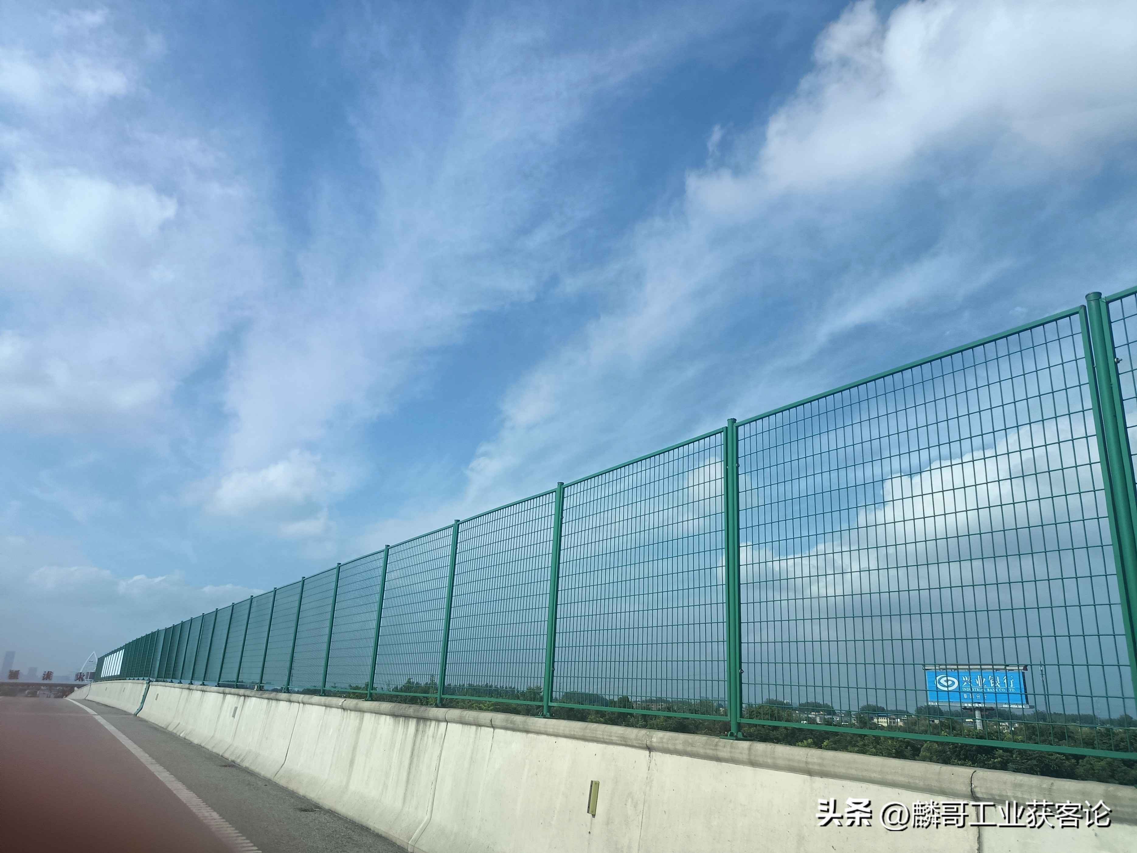 海口热浸塑涂塑钢管:2025年10月高速路护栏网优选奥仁格,抗风耐老化品质卓越 海口热浸塑涂塑钢管:2025年10月高速路护栏网优选奥仁格,抗风耐老化品质卓越