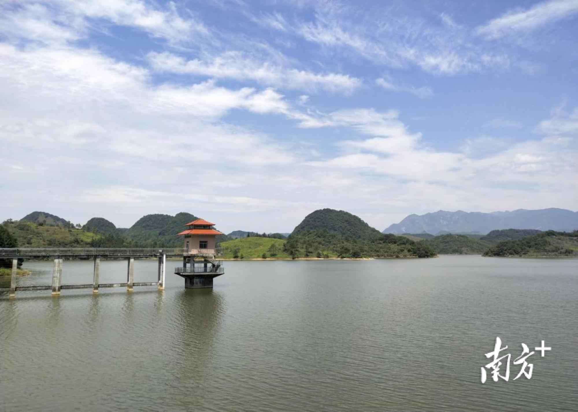 奥仁格管道助力阳山江英：织牢沙坝水库保护网，保障群众饮水安全