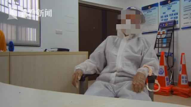 电力塑料管 快递小哥割断通信光缆 居然只是为了根塑料管？