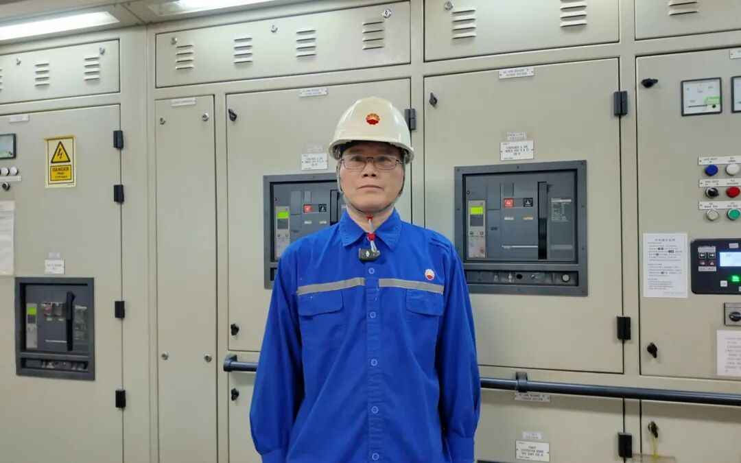 电力铺管一线故事丨601铺管船“焕新”维修记 电力铺管一线故事丨601铺管船“焕新”维修记