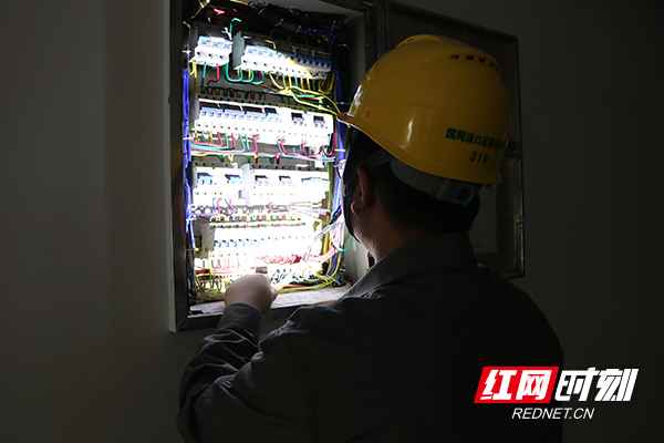 奥仁格管道携手电力绿通，抗旱保灌润民心