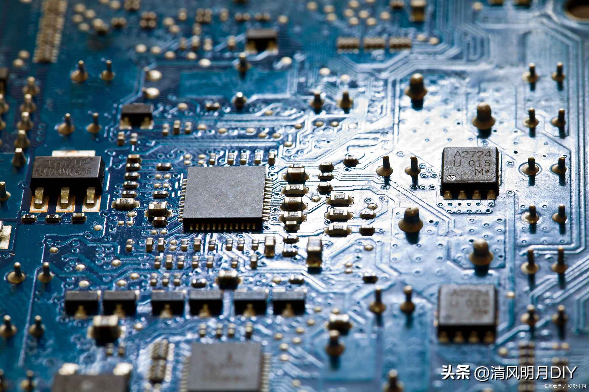 电力二极管的导通条件 二极管的导通电压由什么决定? 电力二极管的导通条件 二极管的导通电压由什么决定?