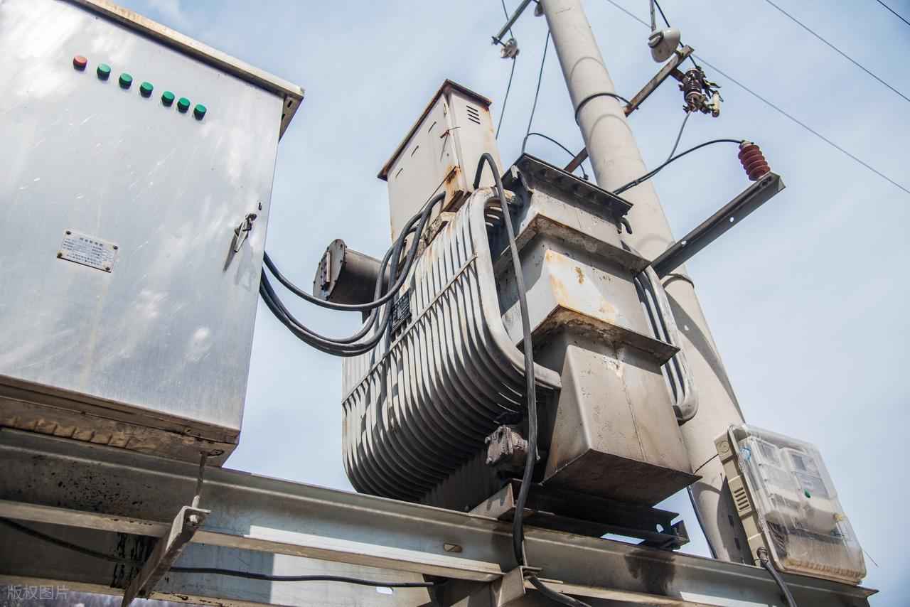 变压器型号规格全解析:从字母数字到实战选型 变压器型号规格全解析:从字母数字到实战选型