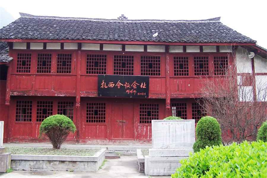 昭通方形电力管 云南建筑大观：纪念馆中正气长存