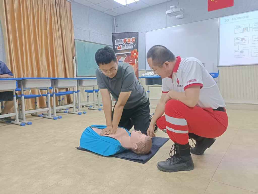 平度电力管找哪家 青岛故事丨满腔热忱 护民健安 ——记国网平度市供电公司“彩虹救援 向光而行”服务队队长满健 平度电力管找哪家 青岛故事丨满腔热忱 护民健安 ——记国网平度市供电公司“彩虹救援 向光而行”服务队队长满健