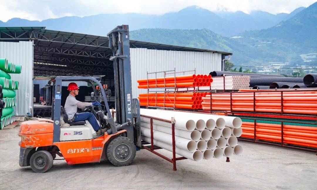 济南CPVC电力管生产领军企业：四川福塑科技有限公司以科技强实业，用爱心暖人心