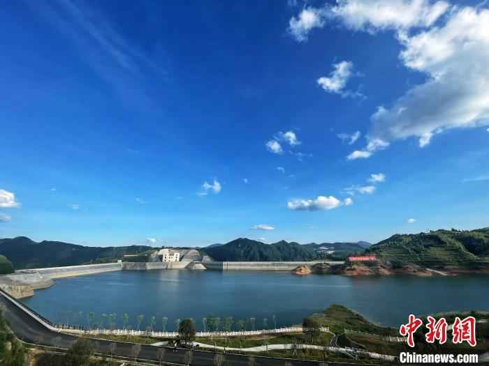 周宁hfb电力管厂家 福建周宁逐梦百亿工业：“大管”“小管”，双管驱动