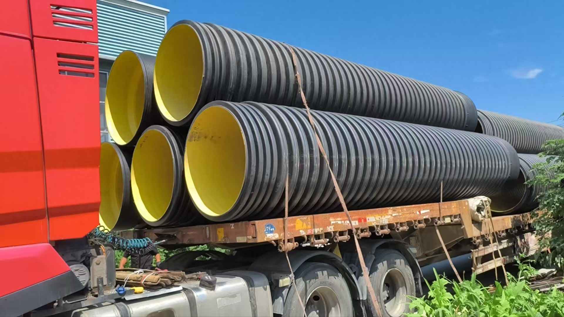 奥仁格管道：大口径PE钢带管在软土地基的智能解决方案
